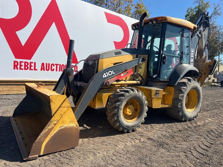 deere-410l-image-8