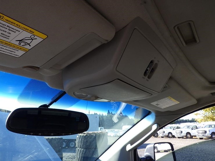 2004-nissan-titan-image-28