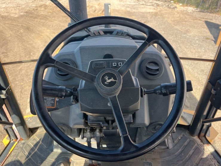 deere-410l-image-33