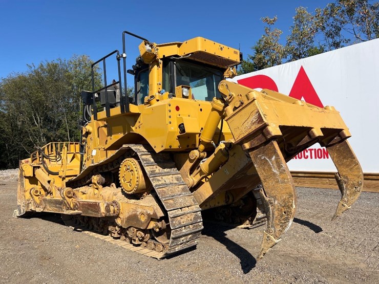 caterpillar-d8t-image-2