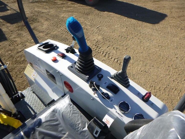 bttl-et15h-6-hydraulic-excavator-image-22