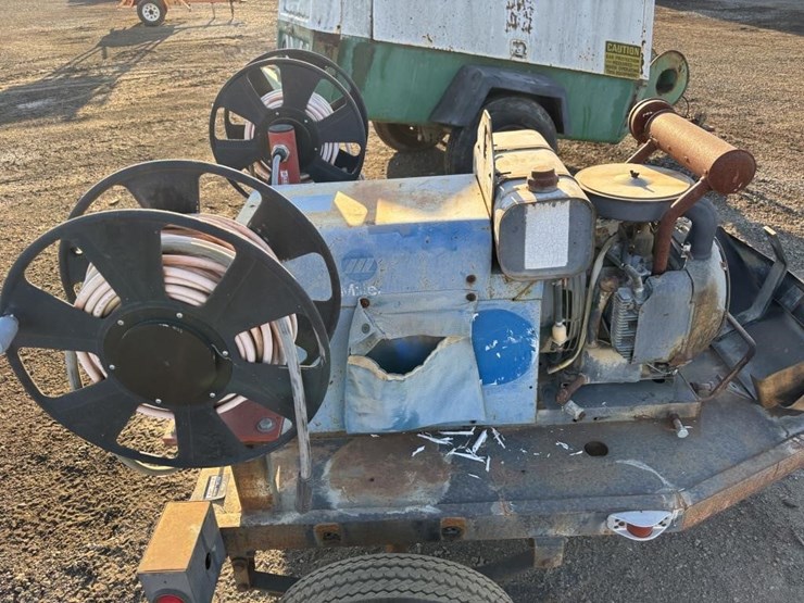 1987-miller-s/a-towable-welder-image-14