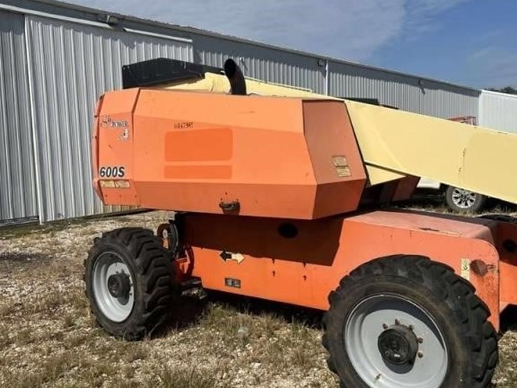 2013-jlg-600s-image-1