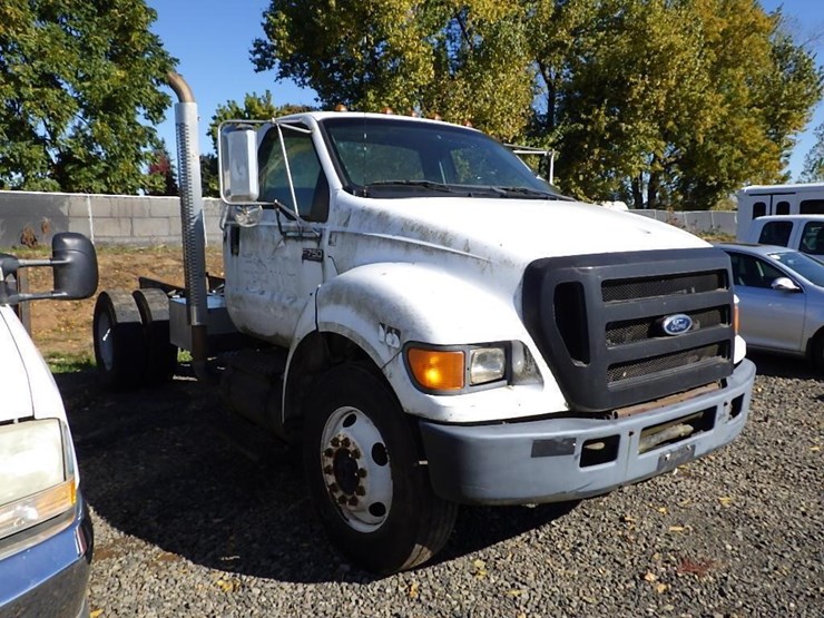 2006-ford-f750-image-2