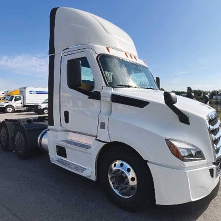 2022 FREIGHTLINER CASCADIA 126