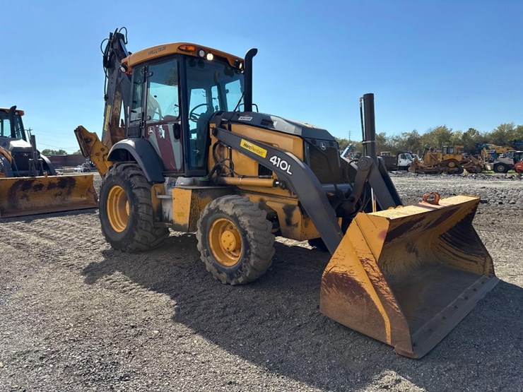 deere-410l-image-4