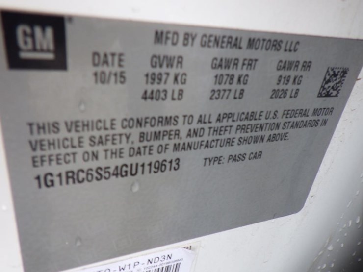 2016-chevrolet-volt-sedan-image-16