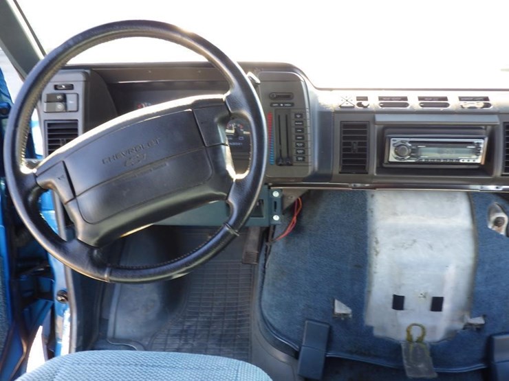 1995-chevrolet-astro-image-8