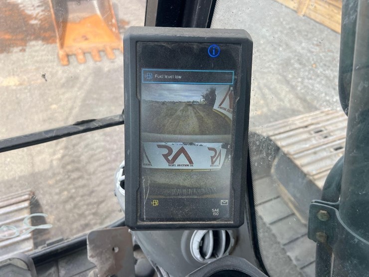volvo-ec220el-image-35