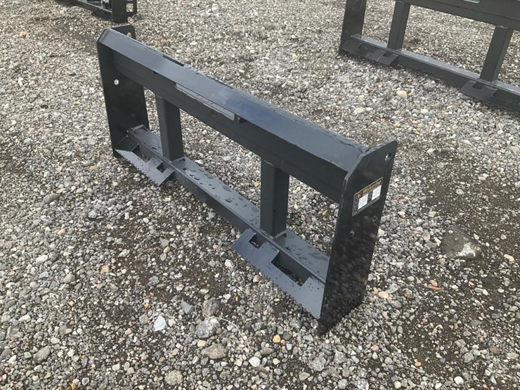 #1405-•-skid-steer-fork-frame-carriage-image-4