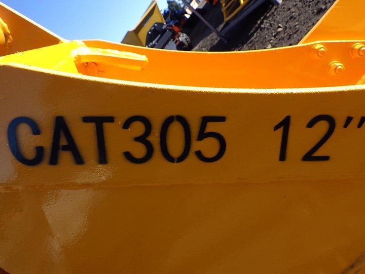 caterpillar-305-image-5