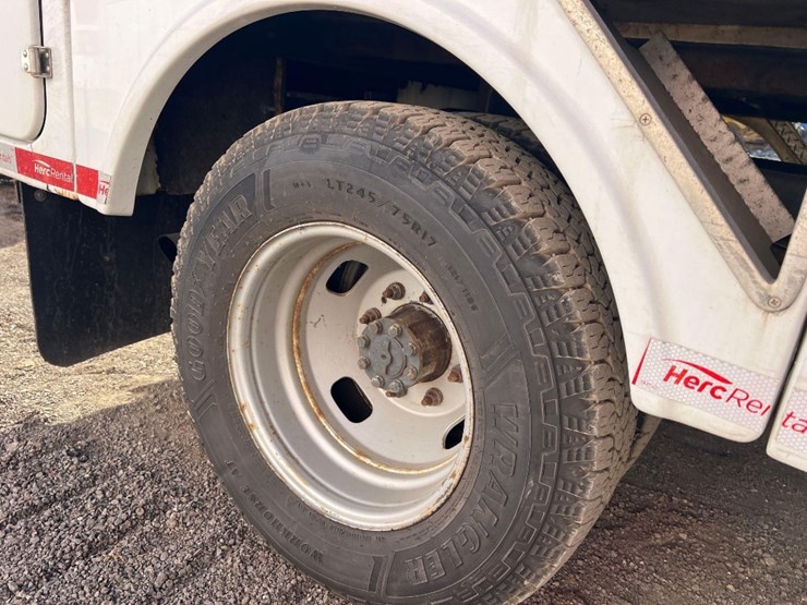 2017-ford-f350-xl-image-29