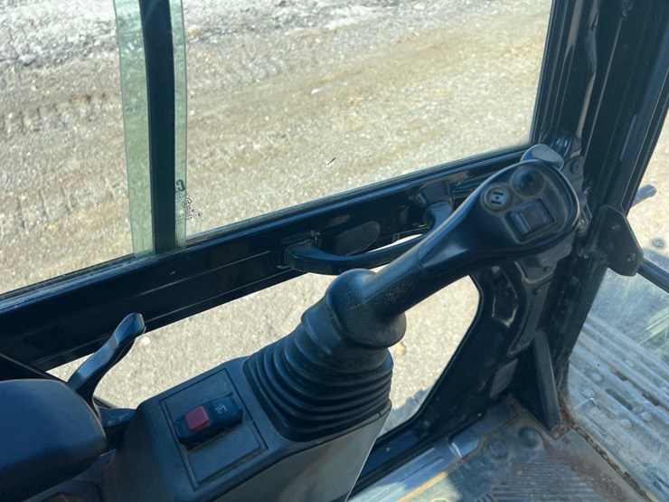 2021-caterpillar-336gc-image-37