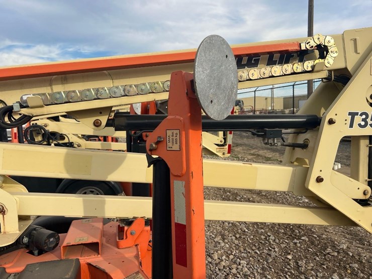 2018-jlg-t350-image-14