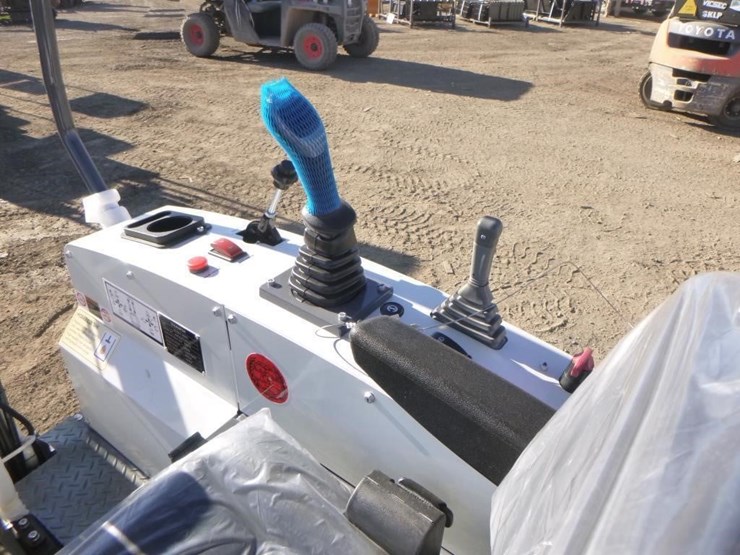bttl-et16h-6-hydraulic-excavator-image-22