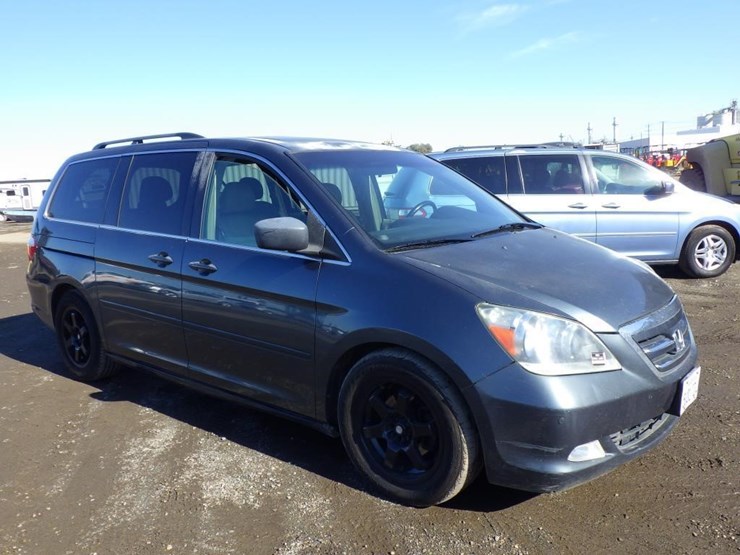 2006-honda-odyssey-image-2