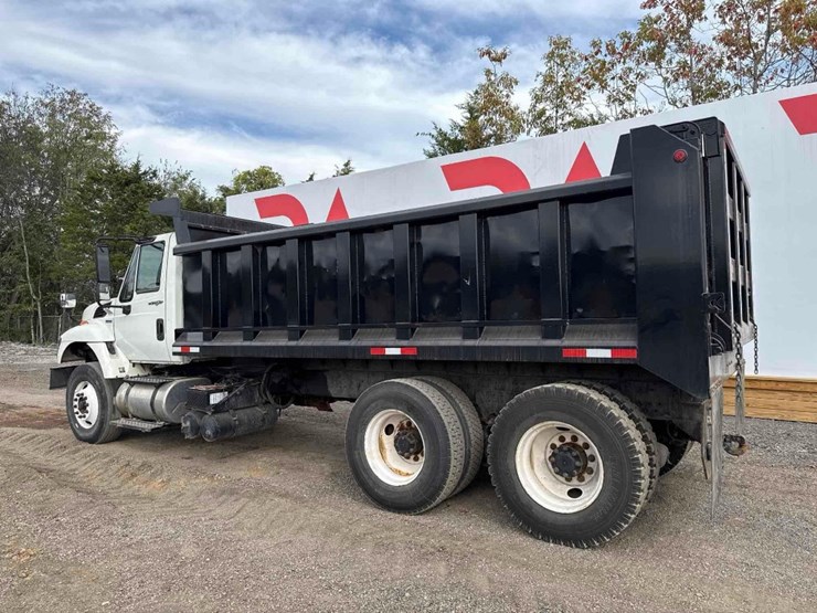 2008-international-workstar-7400-image-8