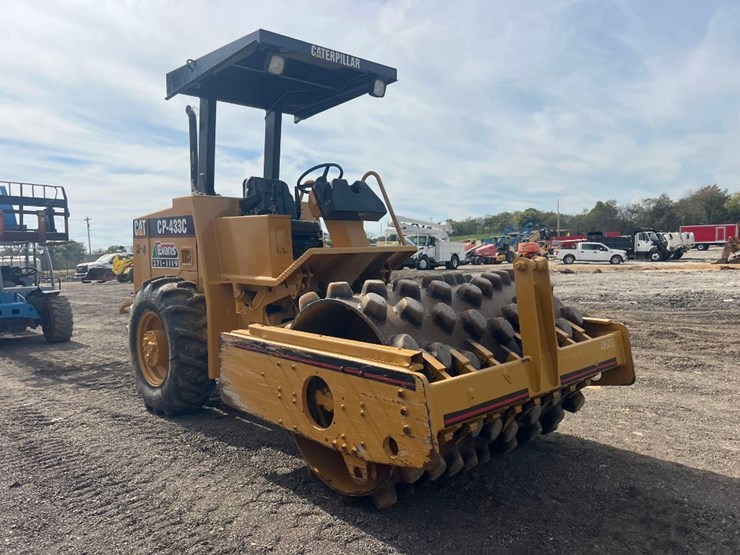 caterpillar-cp-433c-image-6