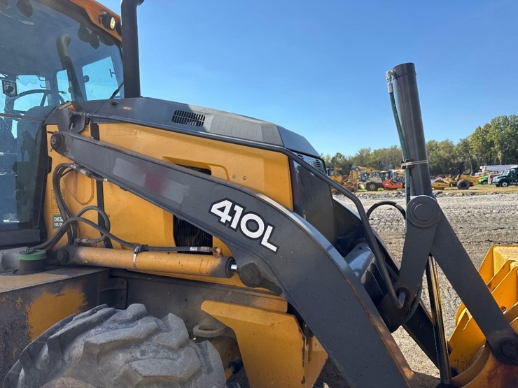 deere-410l-image-21