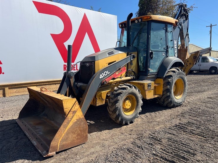 deere-410l-image-8