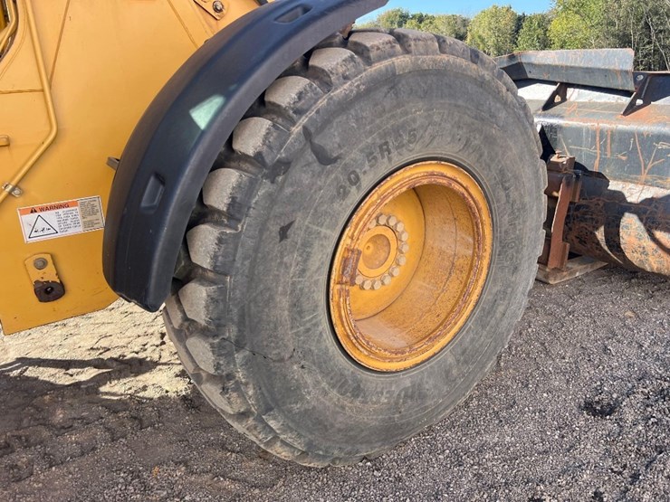caterpillar-924g-image-12