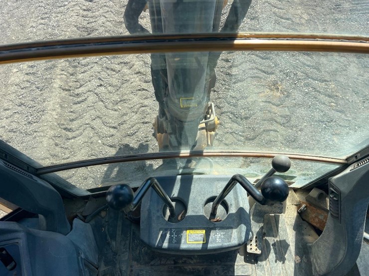 deere-410l-image-37