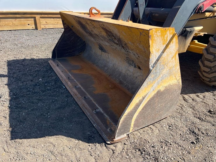 deere-410l-image-9