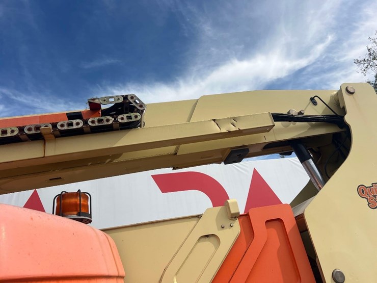 2007-jlg-800aj-image-23