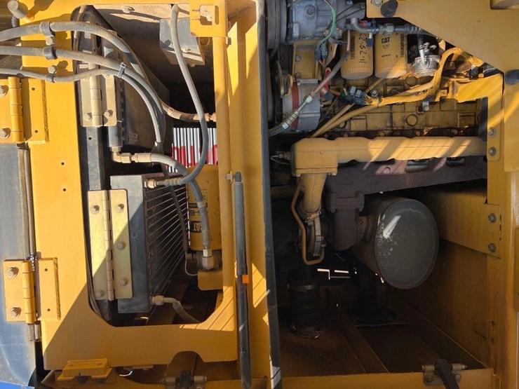 caterpillar-924g-image-21