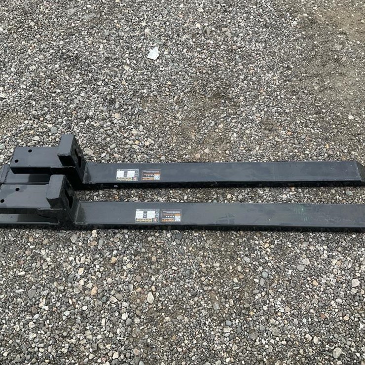 #1403 • Non-Adjustable Clip On Pallet Forks