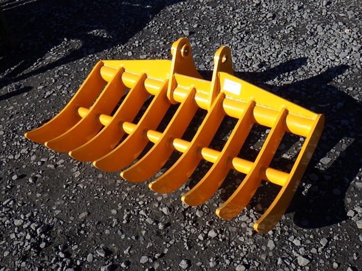 caterpillar-305-image-1