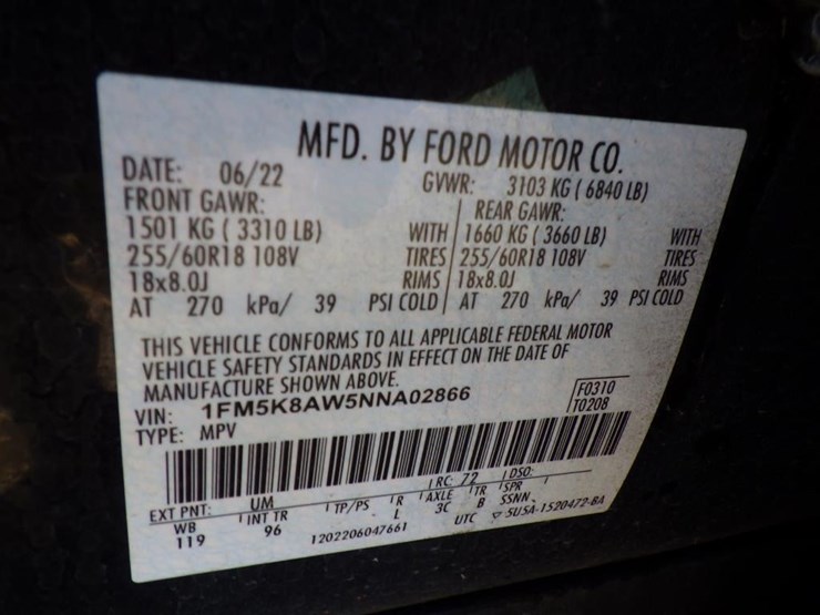 2022-ford-explorer-image-16