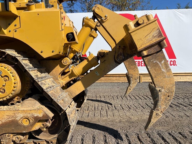 caterpillar-d8t-image-24