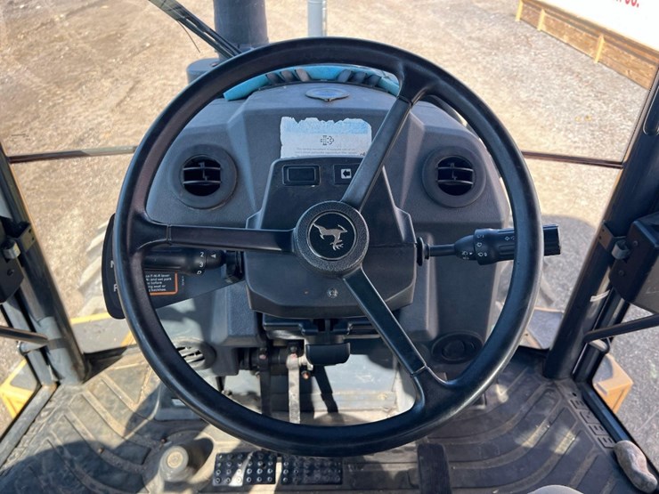 deere-410l-image-37