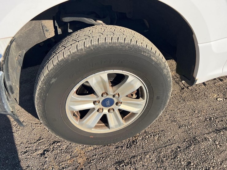 2018-ford-f150-xl-image-14