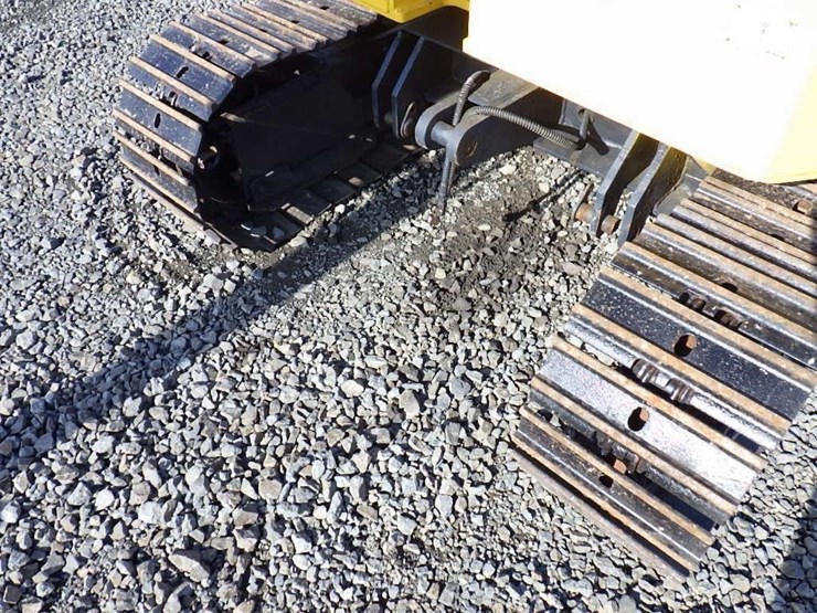 komatsu-pc28uu-image-14
