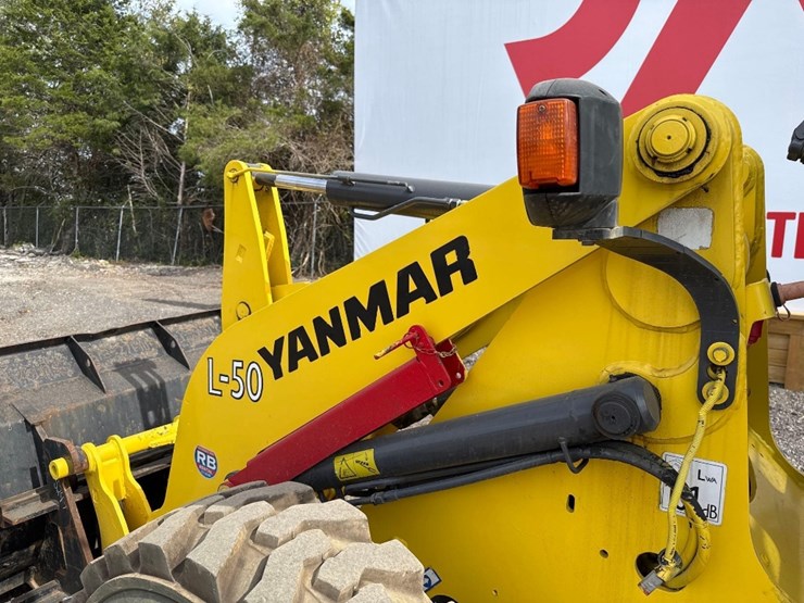 yanmar-v8-image-14