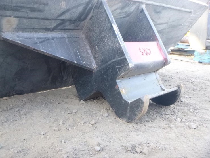 b&d-skid-steer-adapter-plate-image-6