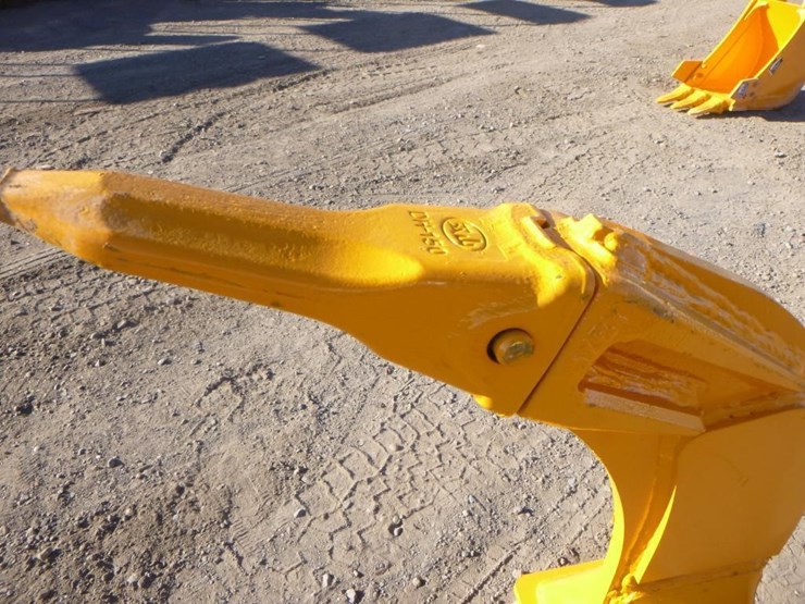 caterpillar-305-image-6