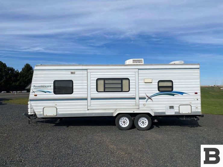 trailblazer-camper-image-2