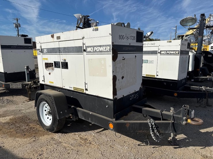 multiquip-whisperwatt-mq-power-25-generator-image-1