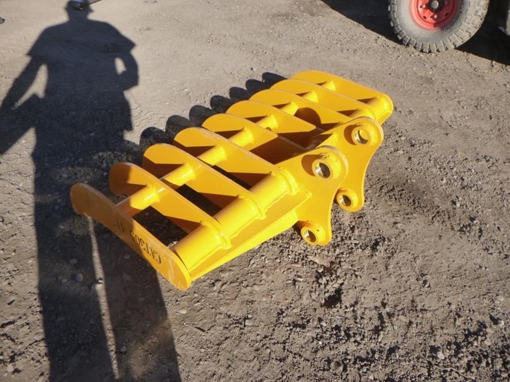caterpillar-305-image-4