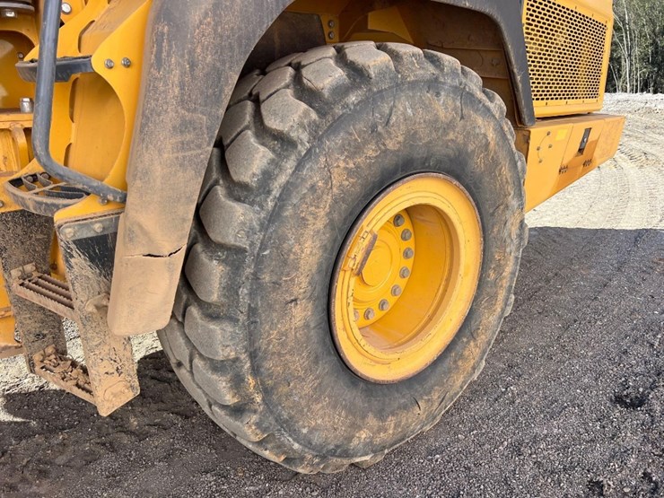 deere-260e-image-14