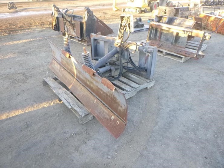 72"-skid-steer-dozer-blade-image-1