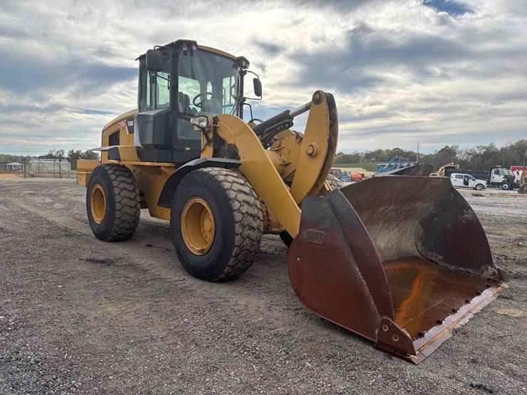 caterpillar-938k-image-4