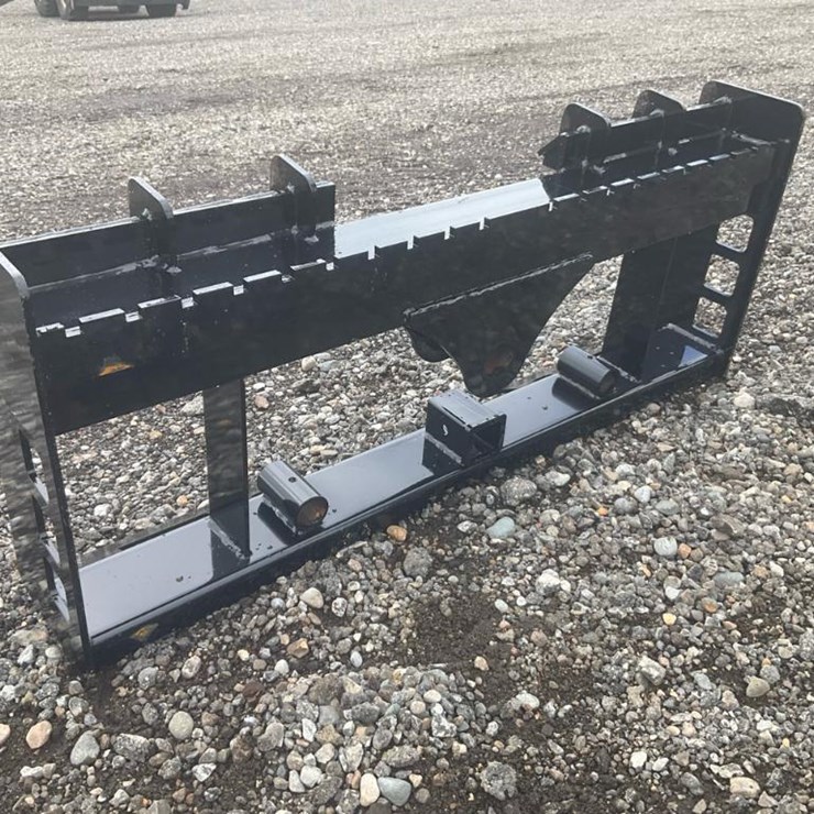 #1408 • Skid Steer Combo Carriage