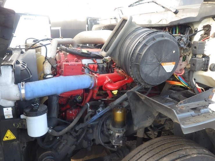 2011-international-prostar-image-18
