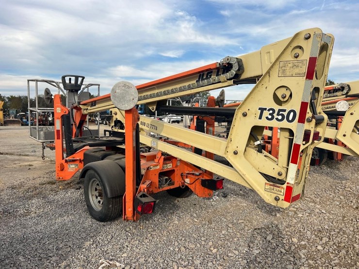 2016-jlg-t350-image-2