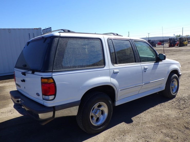 1996-ford-explorer-image-3