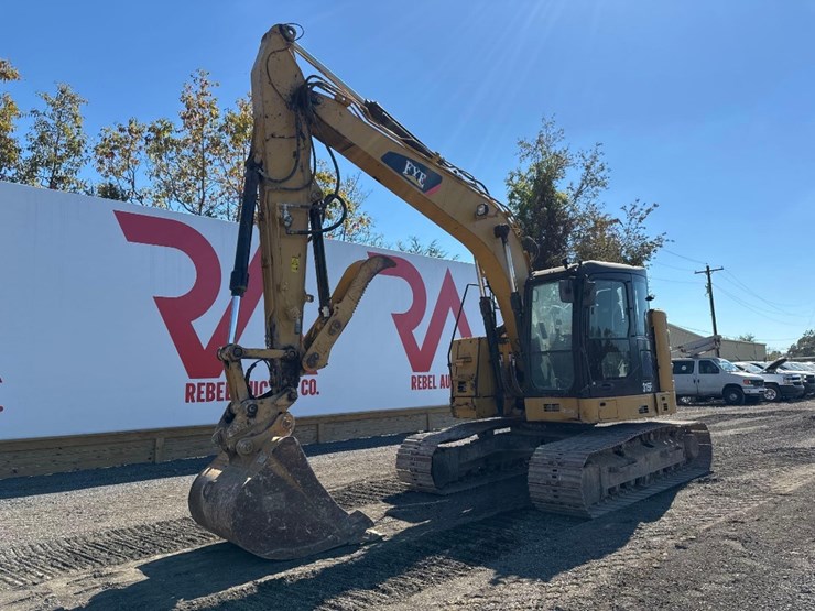 2016-caterpillar-315fl-image-2